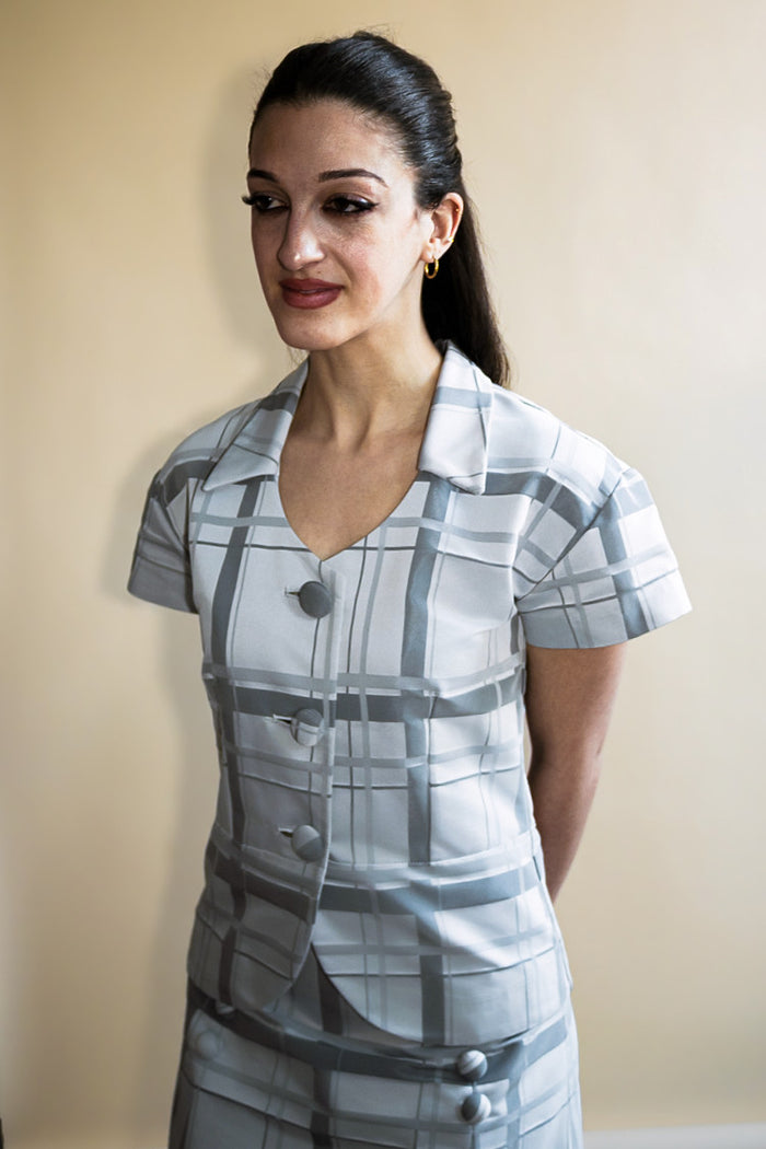 Short Sleeve Button Down Blouse in Grey Check