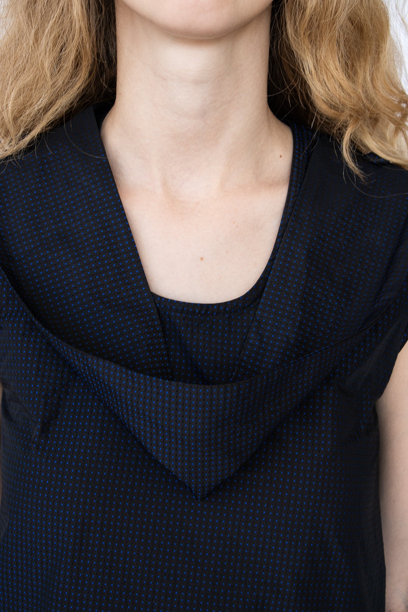 Folded Scarf Top in Black Dot